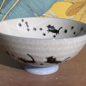 Bol neko et poisson bleu et noir 14 x 7 cm porcelaine japonaise