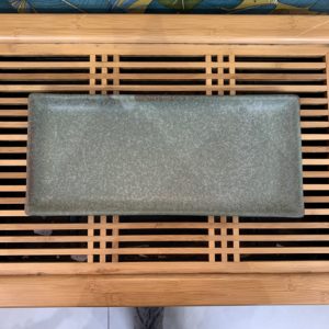 Plat rectangulaire vert sauge - Céramique - Fabrication au Japon