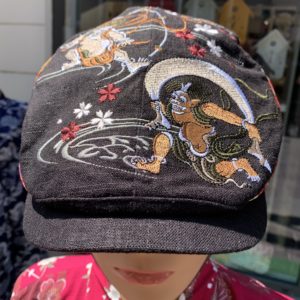 Casquette brodée divinités japonaises