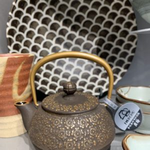 Théière fonte 300ml brun antique avec anse or - Iwachu - Japon